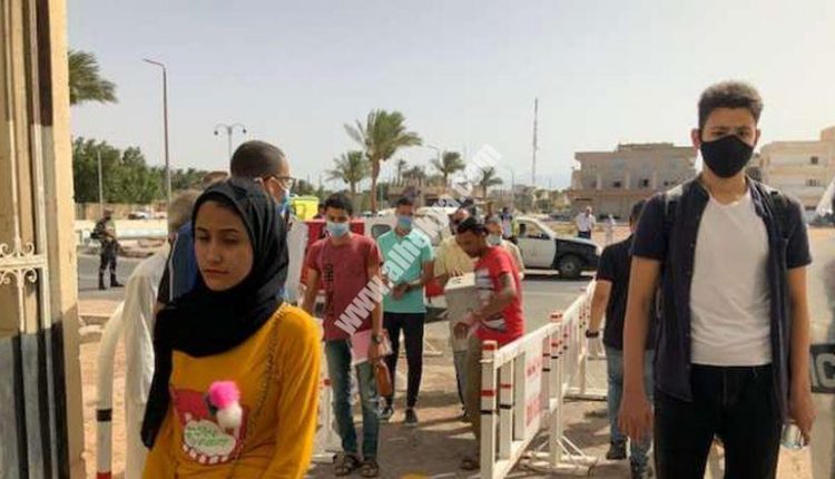 إجراءات وقائية لمواجهة كورونا بلجان الامتحانات العام الماضى - صورة أرشيفية