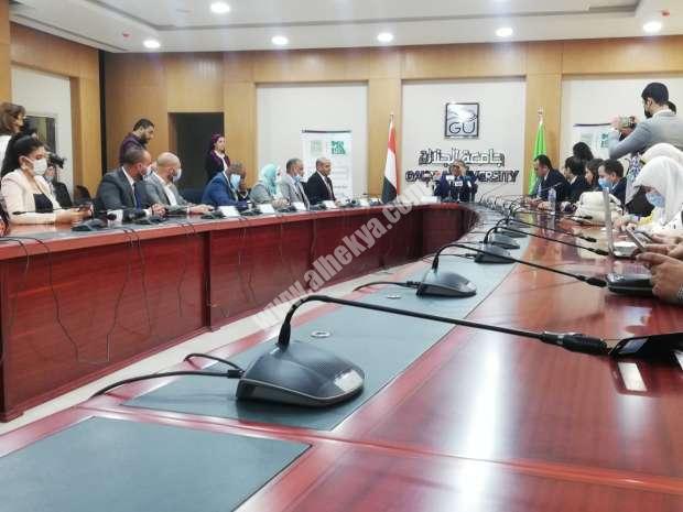 3924150101627816905-1