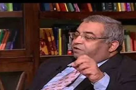 نائب رئيس «الثروة المعدنية» الأسبق: لدينا احتياطي ضخم من الرمال السوداء