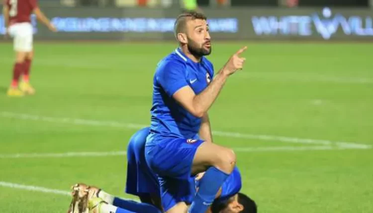 شوبير يعلن مفاجأة بشأن انضمام عمر كمال ومحمد رضا بوبو للأهلي